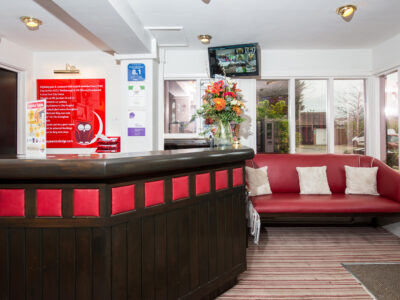 PEARTREE LODGE WATERSIDE