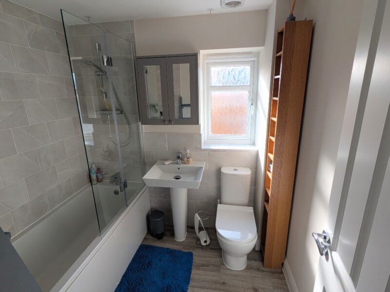 4 bedroom link-detached house for rent