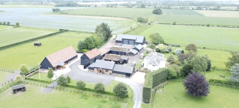 The Long Barn, Water Lane Farm