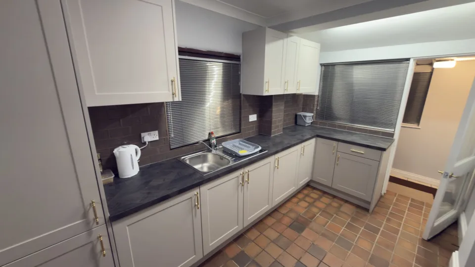 Large 4 bedroom house