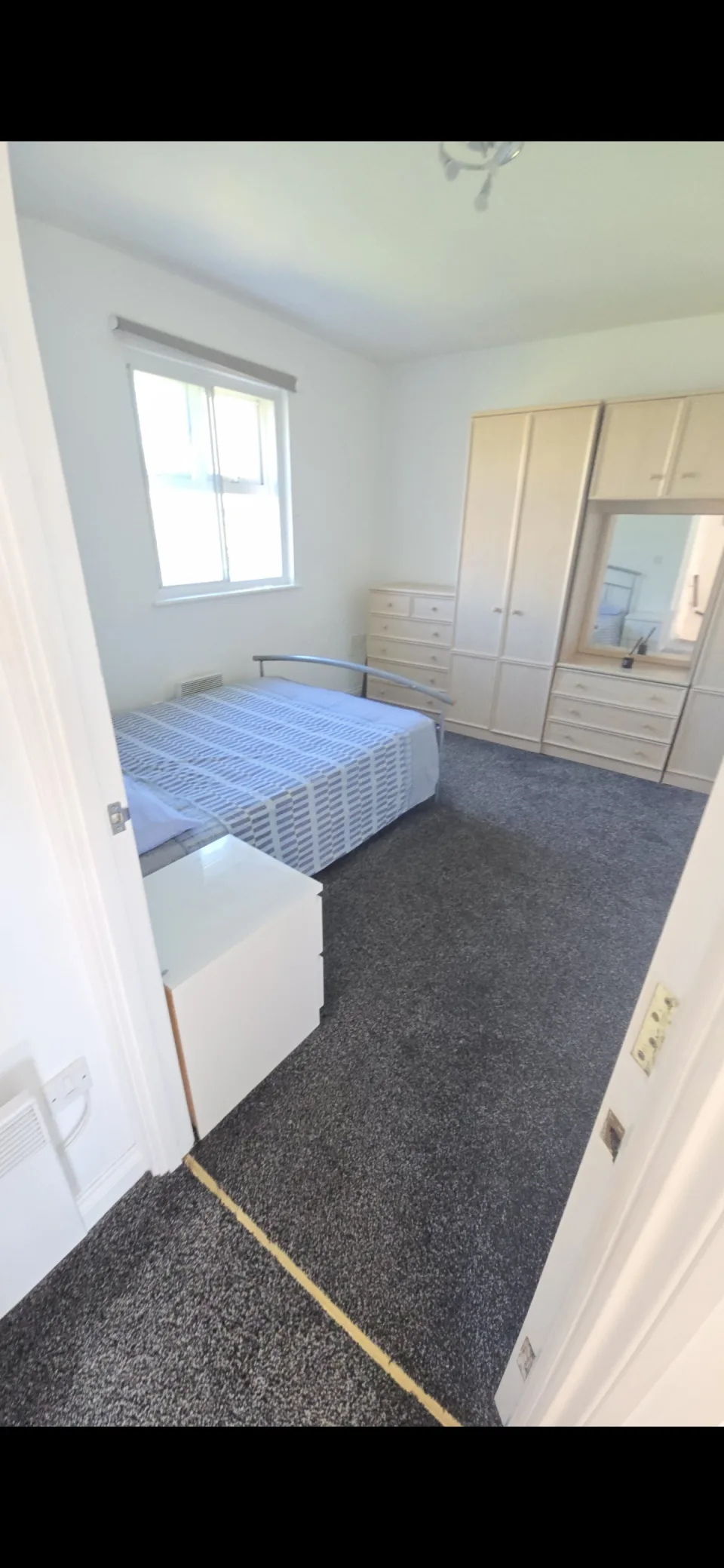 1 bed flat opp hospital