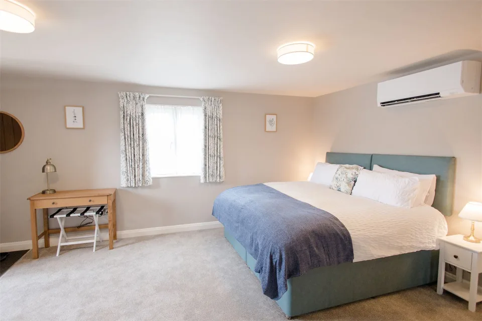 The Long Barn, Water Lane Farm