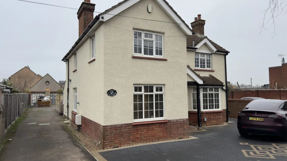 Large 4 bedroom house