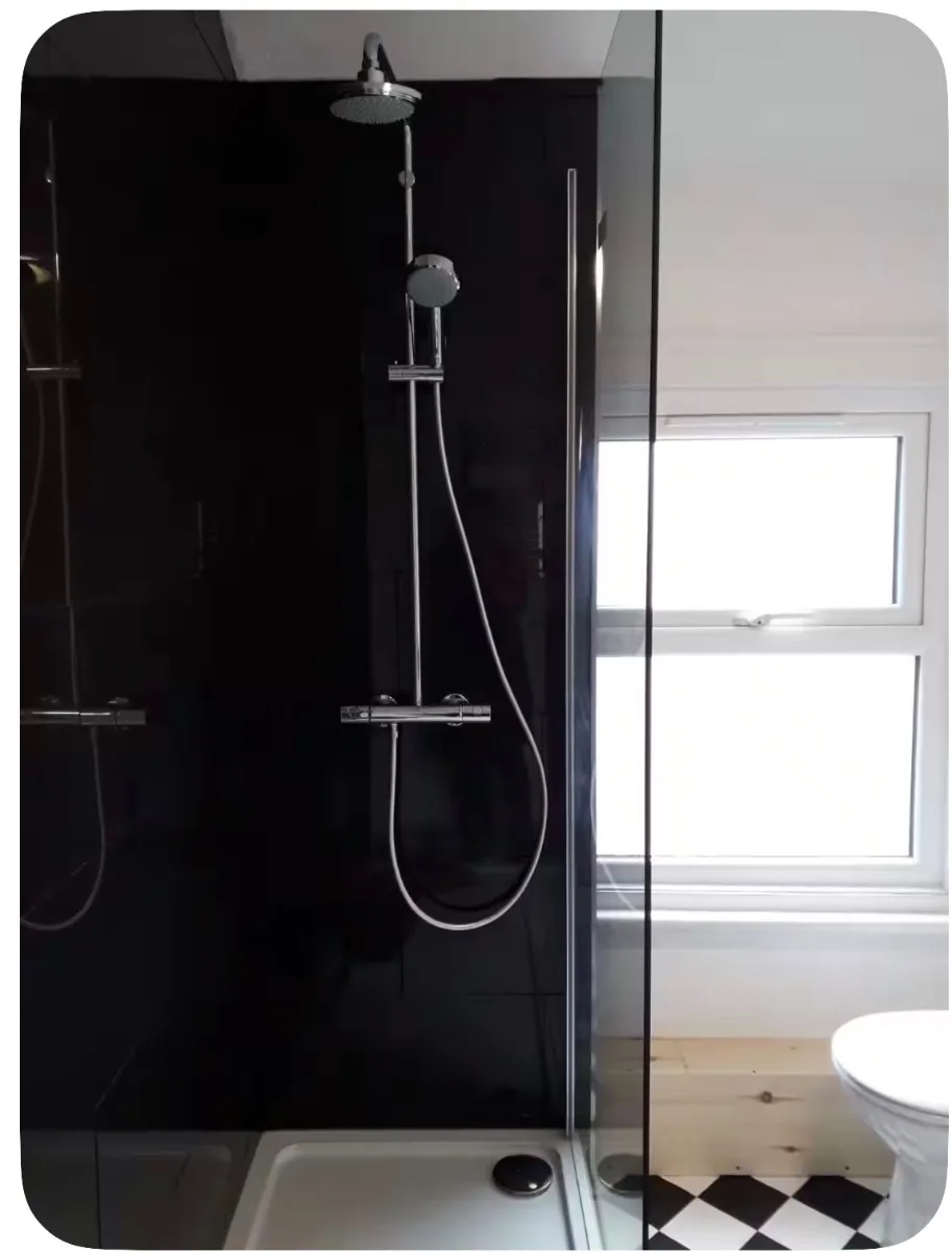 2 Bedroom Woburn Sands High Street Apartment