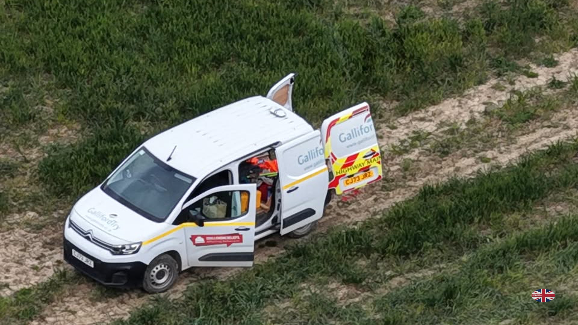 Galliford Try vehicles near traffic management at the future Universal Studios UK site