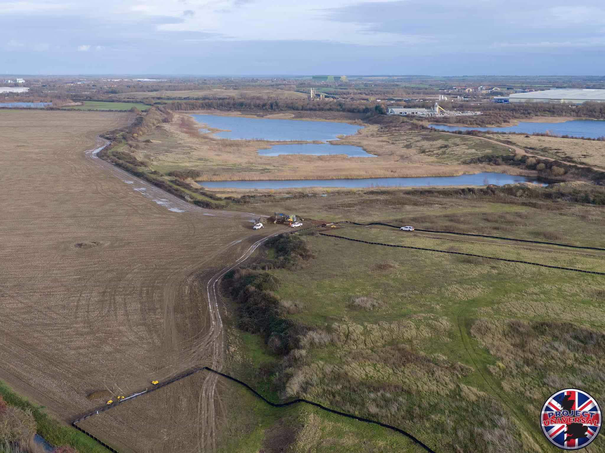 trail holes on lake zone at universal studios uk december 2025